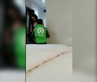 Pinagpalang Grab Delivery Boy Free Sex sa receiver