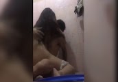 Kaya late lagi sa work, kantotan muna bago ligo