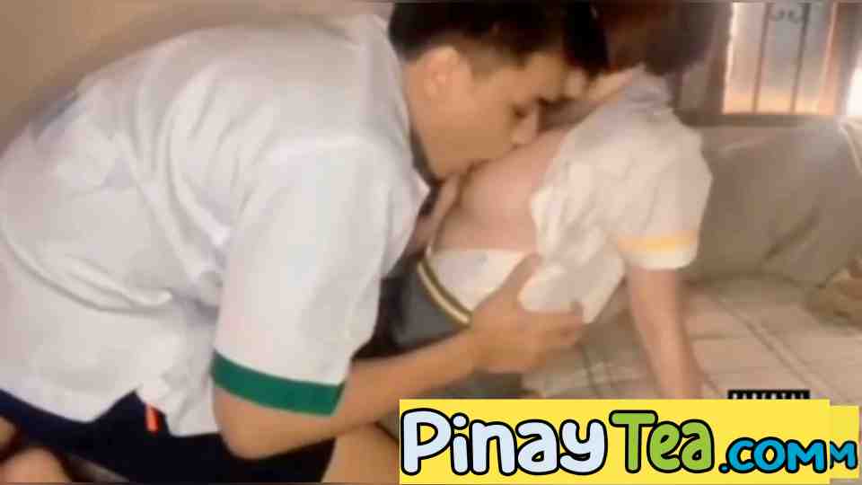 Campus crush nagkantotan so hot!