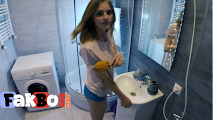 Ano ginagawa mo sa Banyo ko Step Sis!