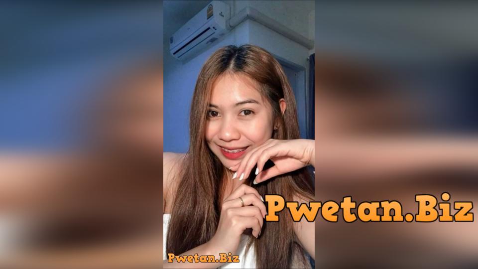 Kaya pala sya ay napapangiti