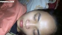 Tulog na dalaga inalagaan ni tropa
